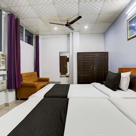 Collection O Hotel Moon Light Lucknow Dış mekan fotoğraf
