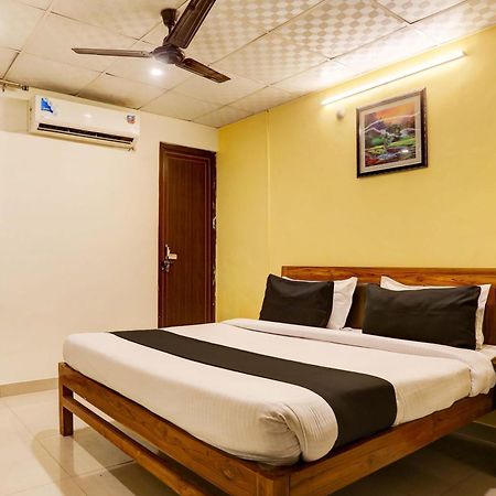 Collection O Hotel Moon Light Lucknow Dış mekan fotoğraf