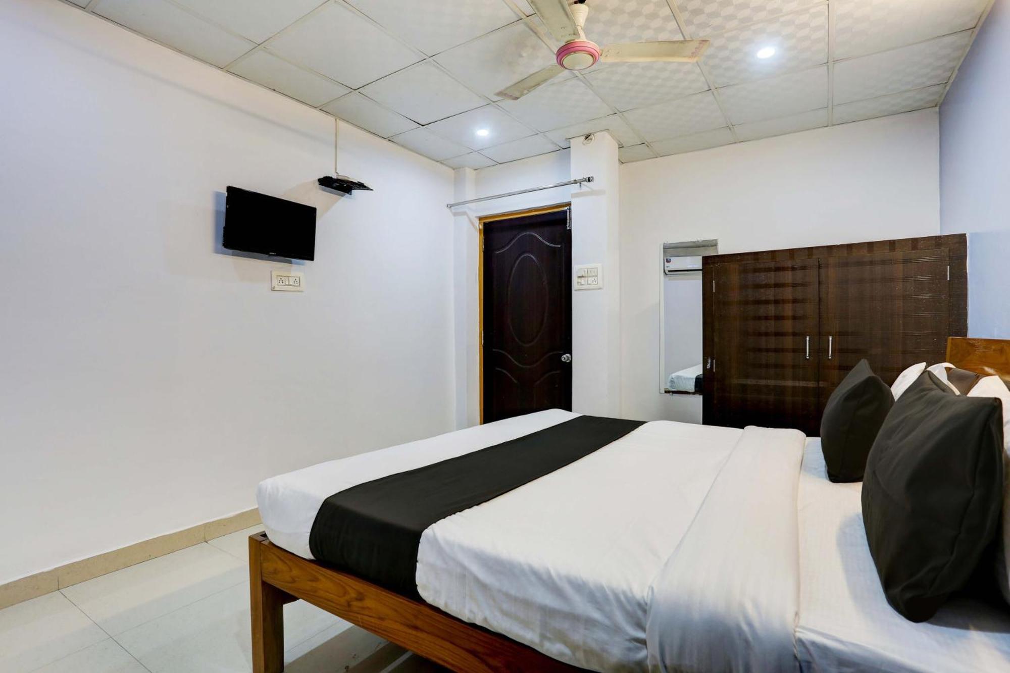 Collection O Hotel Moon Light Lucknow Dış mekan fotoğraf